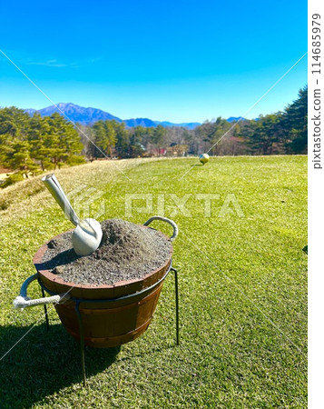 高爾夫球場草皮的表土 114685979