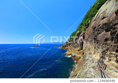 [Mie Prefecture] The inner gate of Onigajo Castle on a clear day 114686446