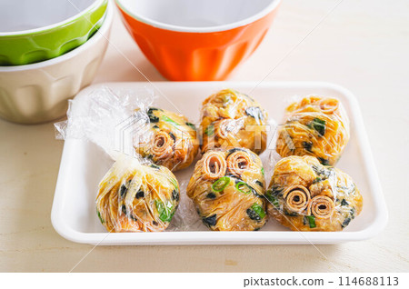 Portable handmade miso balls 114688113