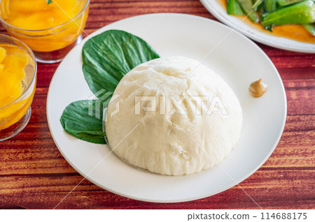 Chinese food Chinese food 114688175