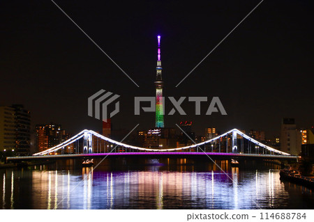 Tokyo: Kiyosu Bridge on the Sumida River and Tokyo Skytree 114688784