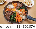 Bibimbap made in a frying pan 114691670