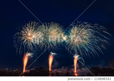 Katsushika Summer Fireworks Festival, Tokyo 114696581