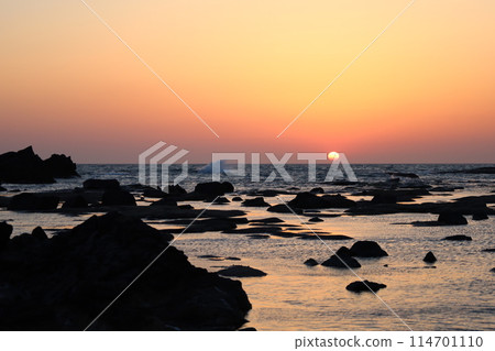 Sunset seen from Fukaura roadside station Sunset seen from Fukaura roadside station 114701110