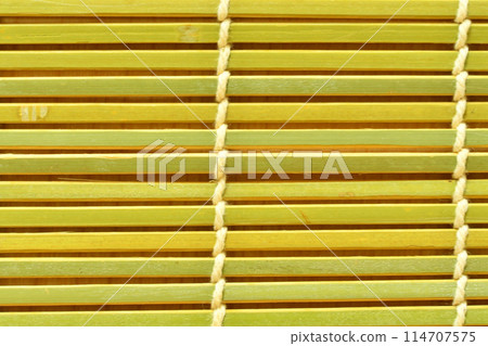 Winding kimono 114707575