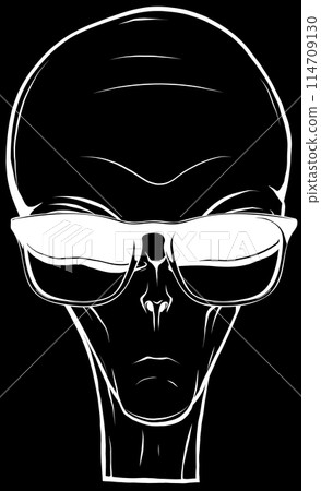 alien head in white line on black background 114709130