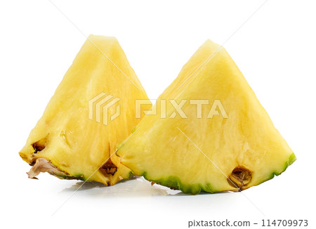 fresh juicy pineapple pieces fresh juicy pineapple pieces 114709973