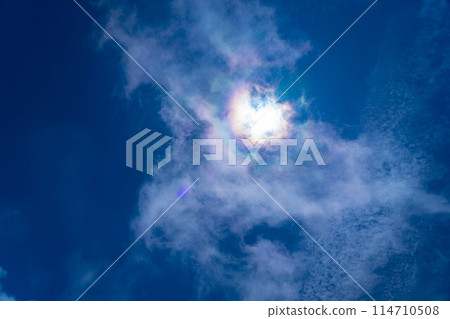 [Sun material] The sun hidden behind the clouds [Nagano Prefecture] 114710508
