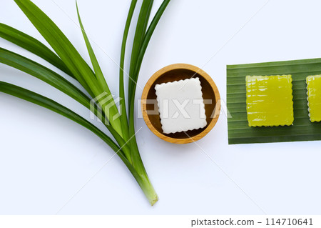 Pandan and coconut jelly. Thai Desserts. Pandan and coconut jelly. Thai Desserts. 114710641
