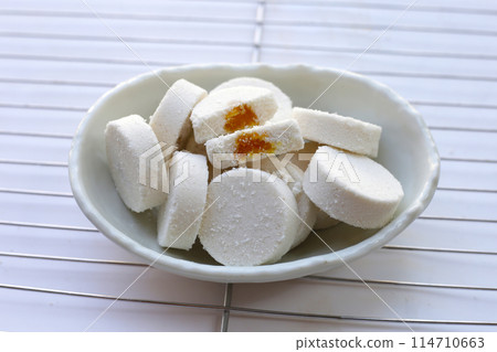Chinese pancake made of rice-flour 114710663