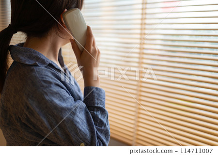 一個女人打個電話 114711007