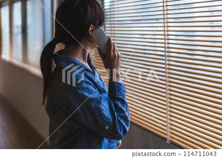 一個女人打個電話 114711043