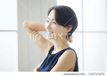 中年婦女注意身體 中年婦女注意身體 114711670