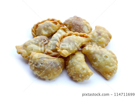 Mini curry puff. Thai dessert Mini curry puff. Thai dessert 114711699