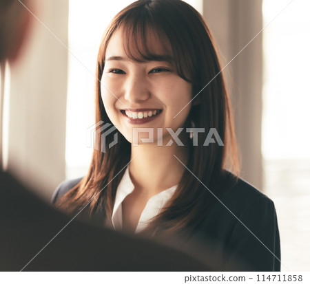 Portrait of a neat woman Portrait of a neat woman 114711858