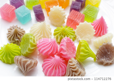 Allure with crispy jelly. Colorful Thai sweet dessert 114712276