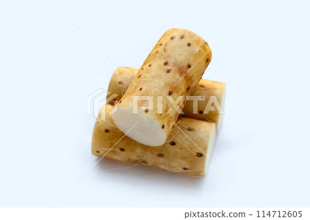 Fresh nagaimo on white background. 114712605