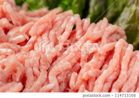 生菜和豬絞肉的特寫 生菜和豬絞肉的特寫 114713108