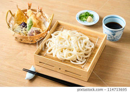 Tempura udon 114713695