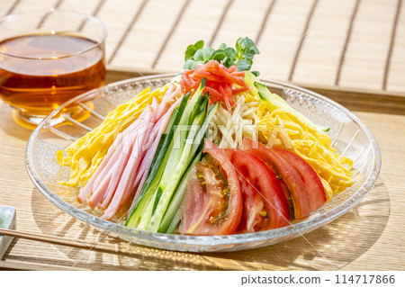 大熱天的美味冷中國麵條 大熱天的美味冷中國麵條 114717866