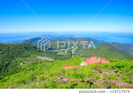 長崎縣雲仙市初夏妙見山的景色 長崎縣雲仙市初夏妙見山的景色 114717878