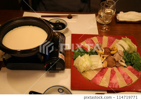 主菜 腐皮和牛 豆漿 涮鍋 日式套餐 114719771