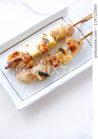 Salt-flavored yakitori (Negima) Salt-flavored yakitori (Negima) 114722069