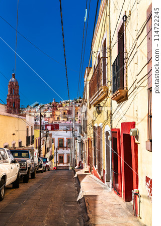 Traditional houses in the old town of Zacatecas, UNESCO world heritage in Mexico 114722245