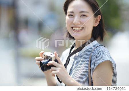Camera girl travel solo travel Camera girl travel solo travel 114724031