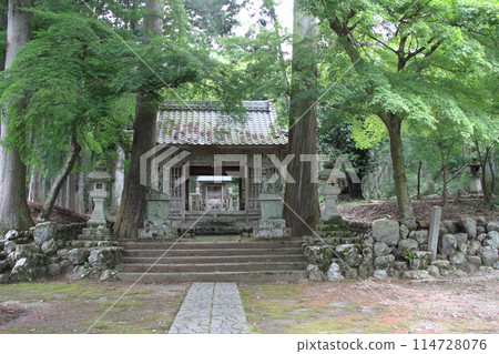 初夏谷山華嚴寺2（岐阜縣揖斐郡揖斐川町谷雲：西國第33觀世音聖地） 114728076
