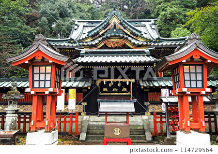 Yachigo Shrine, a shrine within the grounds of Shizuoka Sengen Shrine [Shizuoka City, Shizuoka Prefecture] 114729564