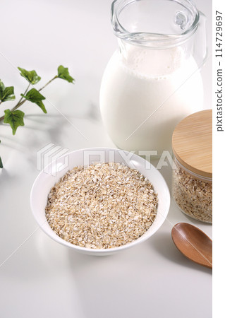 Oatmeal served on a white plate Oatmeal served on a white plate 114729697