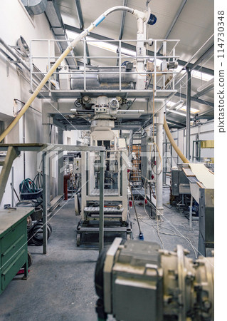 Vertical view of an industrial factory 114730348