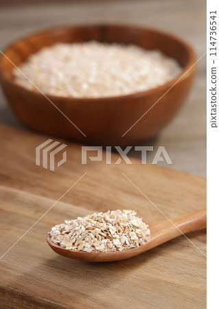 oatmeal 114736541