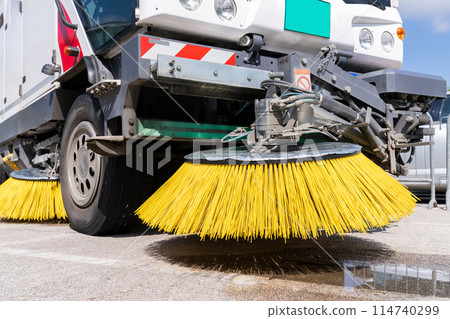 Street vacuum cleaner sweeper machine Street vacuum cleaner sweeper machine 114740299