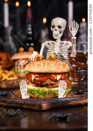 Halloween Monster Burger 114743030
