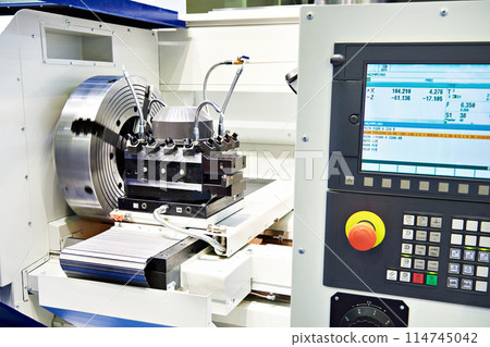 CNC Lathe Machine 114745042