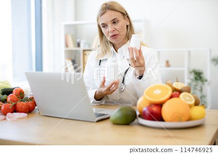 Telehealth and telemedicine concept. 114746925