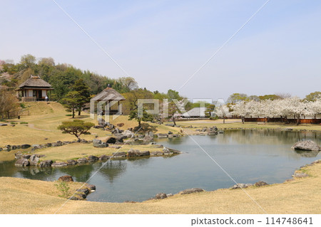 信長後裔建造的帶池塘的散步式花園“樂山園” 114748641