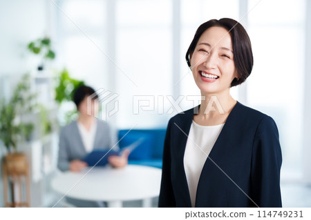 Business woman portrait Business woman portrait 114749231