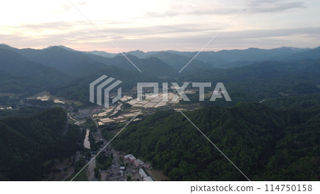 旭日從粟嶽山（海拔420m）升起 114750158