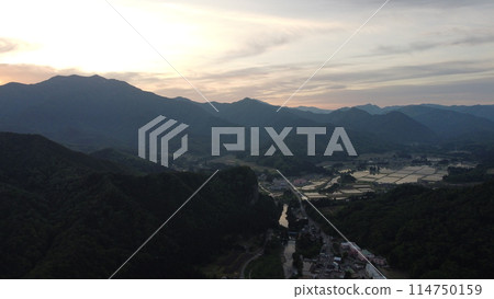 旭日從粟嶽山（海拔420m）升起 114750159