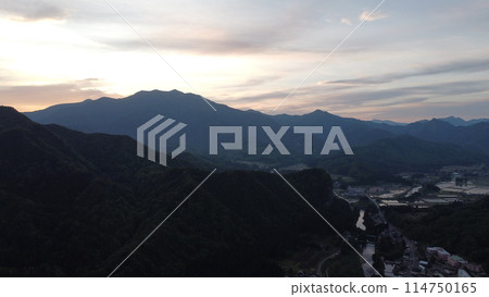 旭日從粟嶽山（海拔420m）升起 114750165