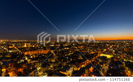 Tokyo: Mount Fuji and the residential area to the west at night 114751168