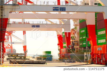 集裝箱碼頭 114751175