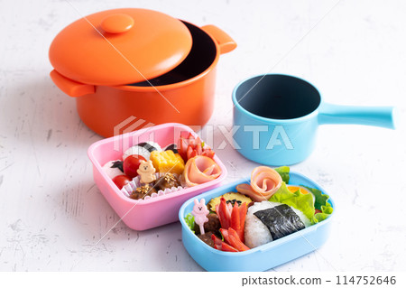 Lunch box and picks Children's lunch box Lunch box and picks Children's lunch box 114752646
