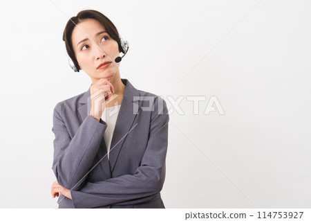 年輕女經營者商業形象 年輕女經營者商業形象 114753927