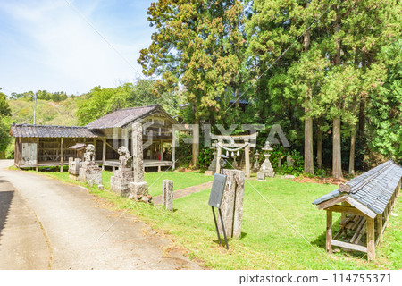 World Heritage Site "Sado Island Gold Mine" Important Cultural Property "Scenery of Rural Villages Originating from Gold Dust Mine in Nishimikawa, Sado" Oyamazumi Shrine 114755371