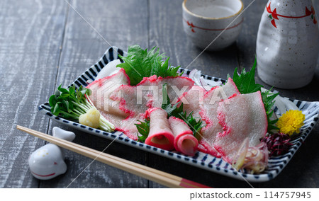 Minke whale bacon slices Taiji Town, Wakayama Prefecture Local cuisine Stylish whale chopstick rest (black background) 114757945