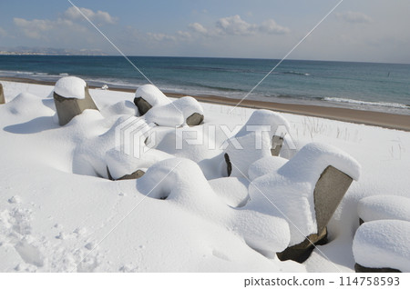 冬季海岸（北海道函館市日出町25-4） 114758593